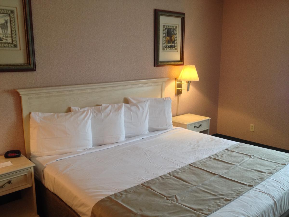 Parkside Inn Bridgeview Маккино Сити Экстерьер фото